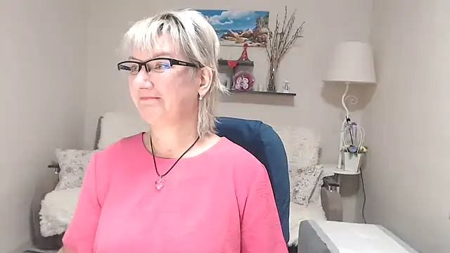 FleurMays online show from October 5, 5:50 am