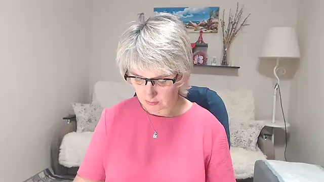 FleurMays online show from October 25, 4:53 am