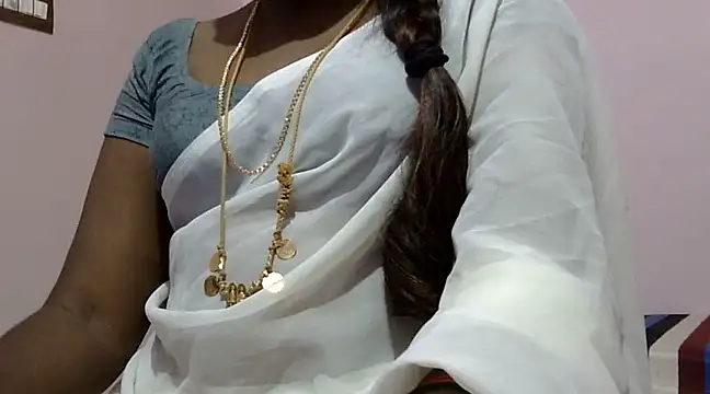 Hot akshara online show from March 5, 1:28 pm