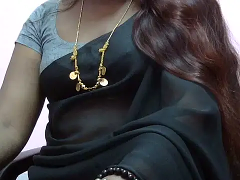 Hot akshara online show from November 22, 4:06 pm