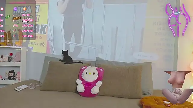 Snapshot of Chinhh9-9 chatting on September 11, 4:23 am Chinhh9-9 online show from September 11, 4:23 am