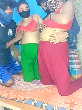 ArishaCouple online show from January 11, 6:24 am