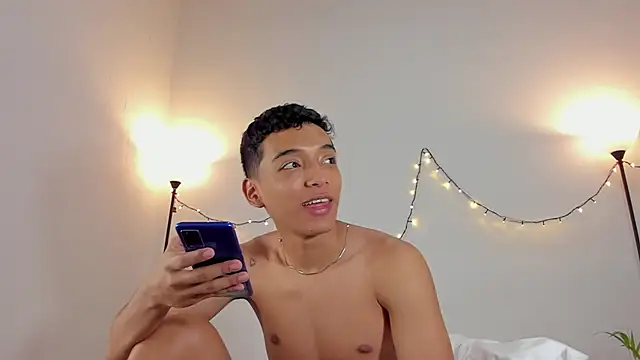 mike tylor01 online show from February 3, 6:39 pm