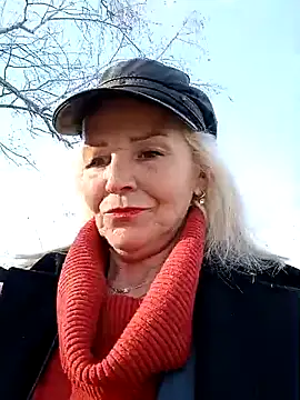 Snapshot of CassandraSandra44 chatting on March 19, 1:07 pm CassandraSandra44 online show from March 19, 1:07 pm