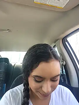 cinnaminnie online show from February 28, 7:25 pm