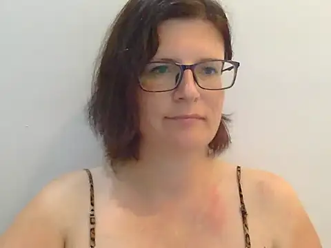 CrimsonMistress online show from February 1, 3:30 am