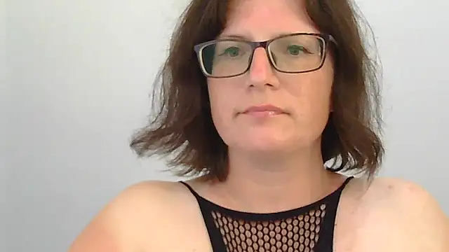 CrimsonMistress online show from March 8, 5:28 am