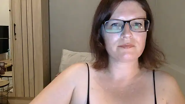 CrimsonMistress online show from October 5, 10:18 pm