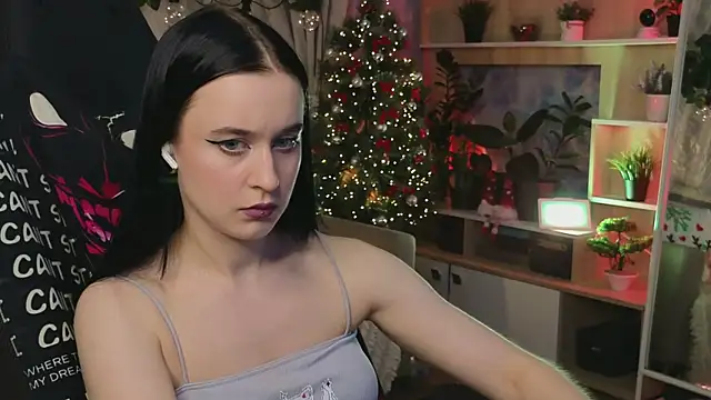 KiraLiLime online show from March 5, 9:26 pm