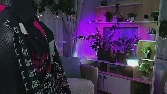 KiraLiLime online show from March 19, 9:27 pm