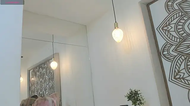 PersefoneWoods1 online show from September 8, 8:19 pm