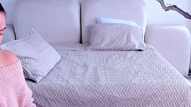 Snapshot of BridgetRodriguez chatting on January 23, 3:32 pm BridgetRodriguez online show from January 23, 3:32 pm