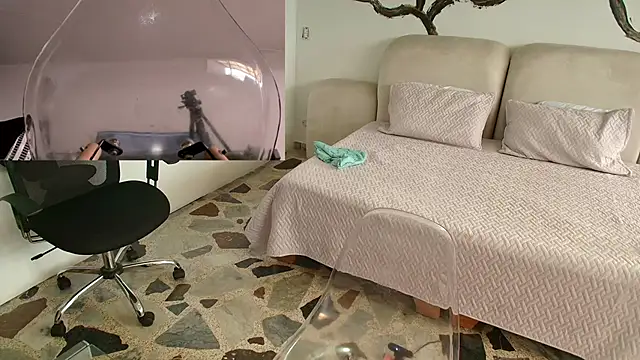 Snapshot of BridgetRodriguez chatting on January 29, 3:15 pm BridgetRodriguez online show from January 29, 3:15 pm