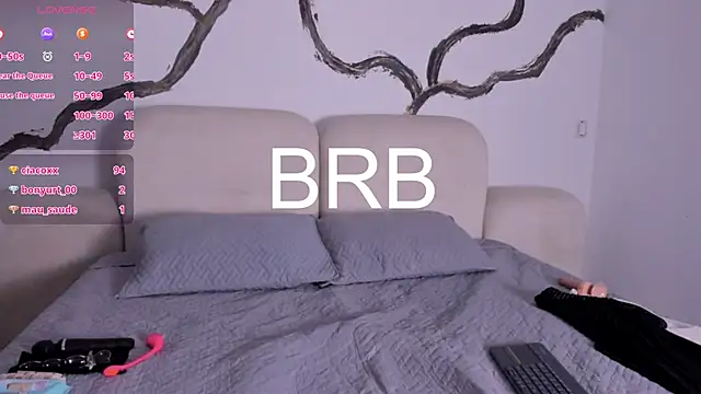 Snapshot of BridgetRodriguez chatting on February 21, 12:05 am BridgetRodriguez online show from February 21, 12:05 am