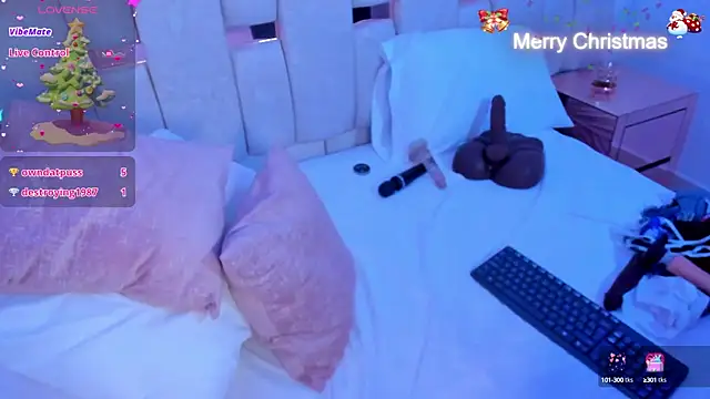 mia schwarz online show from December 13, 1:04 am