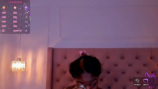 mia schwarz online show from September 24, 11:46 am