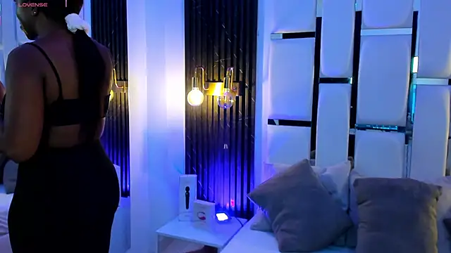 mia schwarz online show from October 28, 10:01 pm