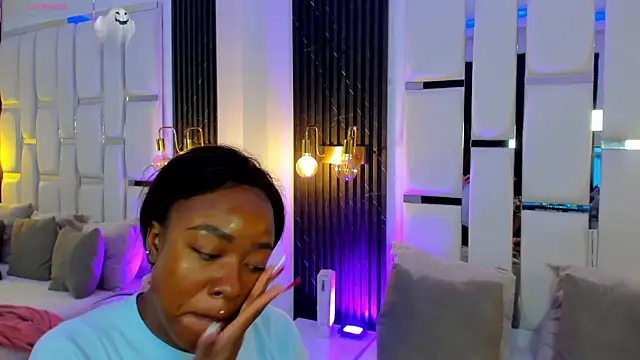 mia schwarz online show from October 29, 9:05 pm