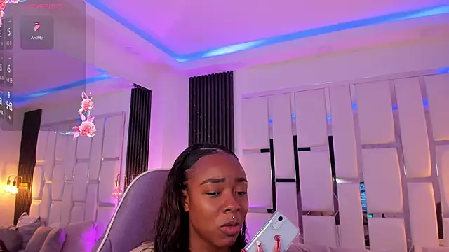 mia schwarz online show from November 8, 3:18 am