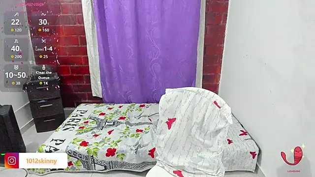 Snapshot of Megann_1410 chatting on October 8, 2:09 am Megann 1410 online show from October 8, 2:09 am