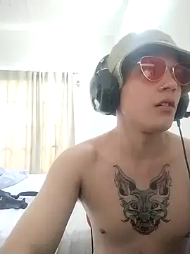 Xtrem3HARDxxx online show from December 7, 1:29 pm