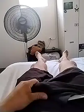 Xtrem3HARDxxx online show from December 20, 6:13 pm