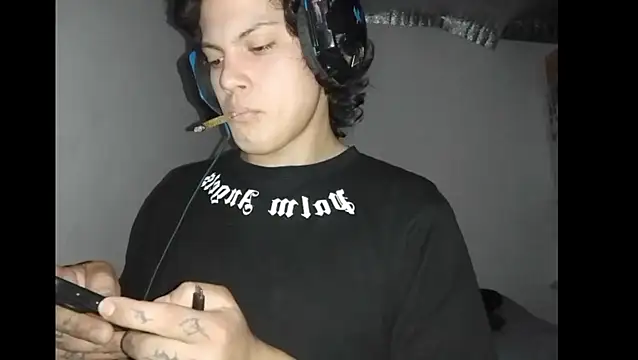 Xtrem3HARDxxx online show from November 21, 4:33 am