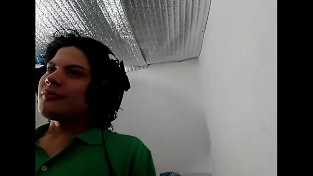 Xtrem3HARDxxx online show from November 27, 7:10 am