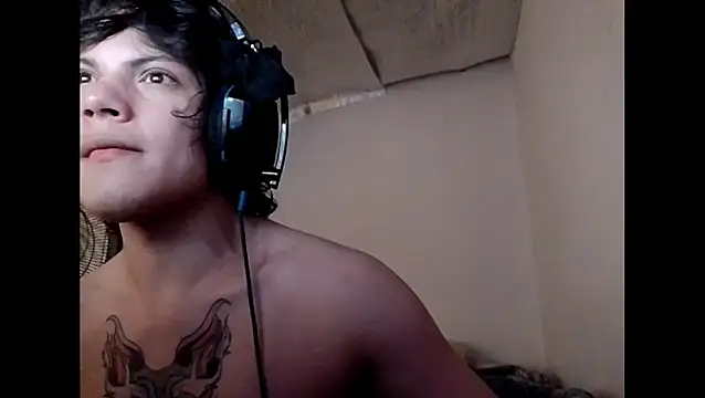 Xtrem3HARDxxx online show from November 28, 6:05 am