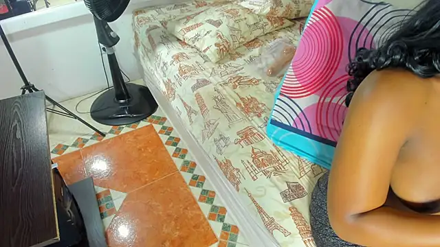 Evelonga 707 online show from January 7, 7:06 pm