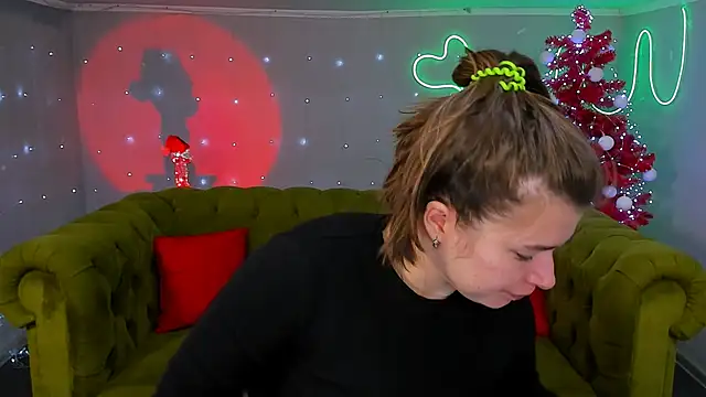  Sun Shy  online show from December 23, 1:13 pm