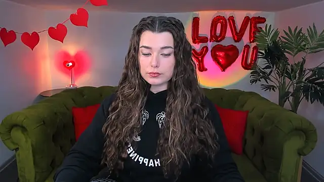  Sun Shy  online show from February 8, 9:04 pm