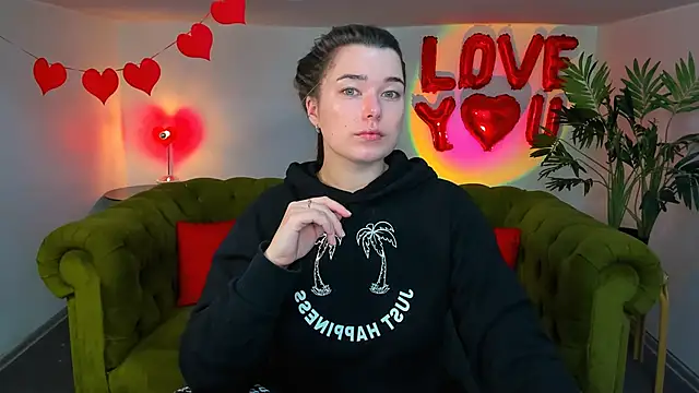  Sun Shy  online show from February 23, 12:59 pm