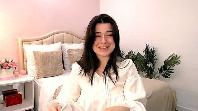  Sun Shy  online show from October 15, 9:31 am