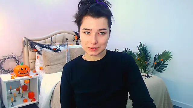  Sun Shy  online show from November 12, 1:22 pm