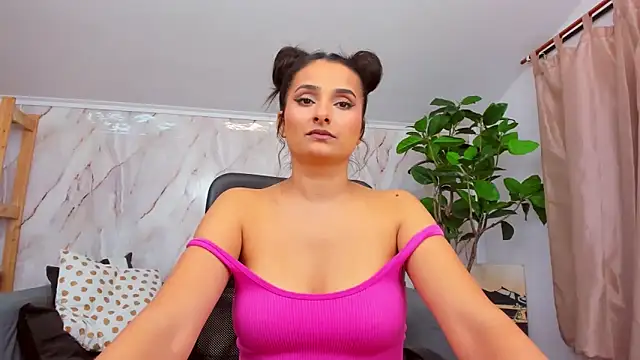 Snapshot of JennaPrice chatting on January 10, 3:37 pm JennaPrice online show from January 10, 3:37 pm