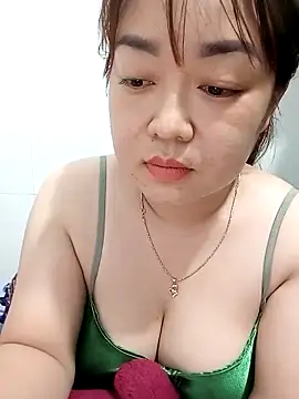 VyOanh2K online show from February 17, 2:26 pm