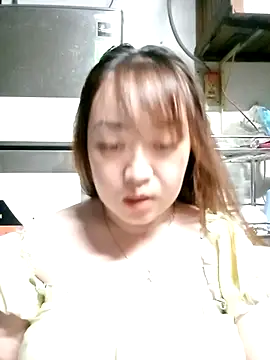 VyOanh2K online show from February 18, 1:33 pm