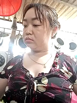 VyOanh2K online show from February 19, 6:11 am