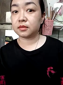 VyOanh2K online show from February 21, 4:40 am