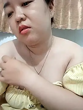 VyOanh2K online show from October 8, 9:18 am