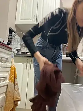 GraceTorrez online show from January 13, 12:45 pm