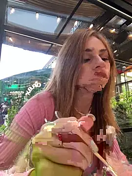 GraceTorrez online show from September 9, 3:33 pm