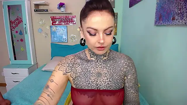 LolaRouse online show from December 23, 7:41 pm