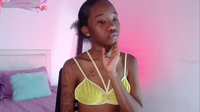 Rihana hot01 online show from January 10, 1:41 pm