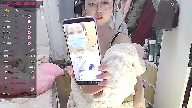 Snapshot of Destin_ chatting on January 8, 4:22 pm Destin online show from January 8, 4:22 pm