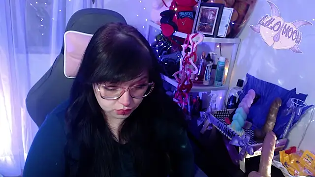 LiloMoon69 online show from February 18, 3:21 am