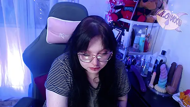LiloMoon69 online show from February 22, 4:07 am