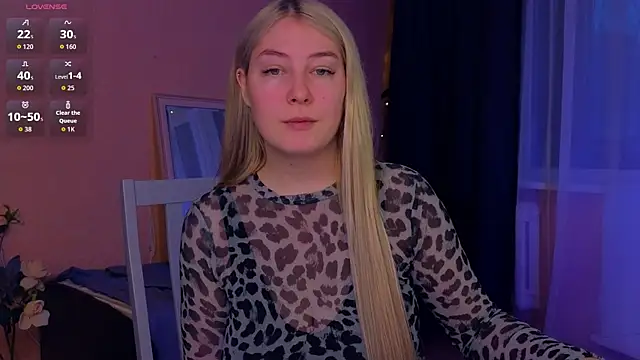 Snapshot of Catherine_River chatting on December 18, 11:16 am Catherine River online show from December 18, 11:16 am