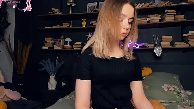 DominikaElis online show from February 22, 7:25 pm